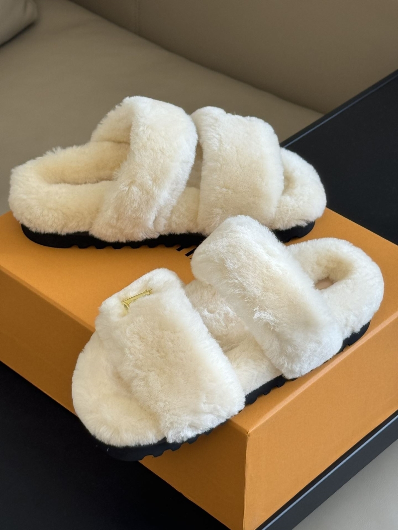 Louis Vuitton Slippers